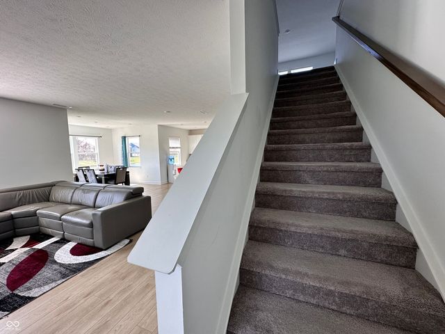 7305 Standish Lane, Avon, IN 46123