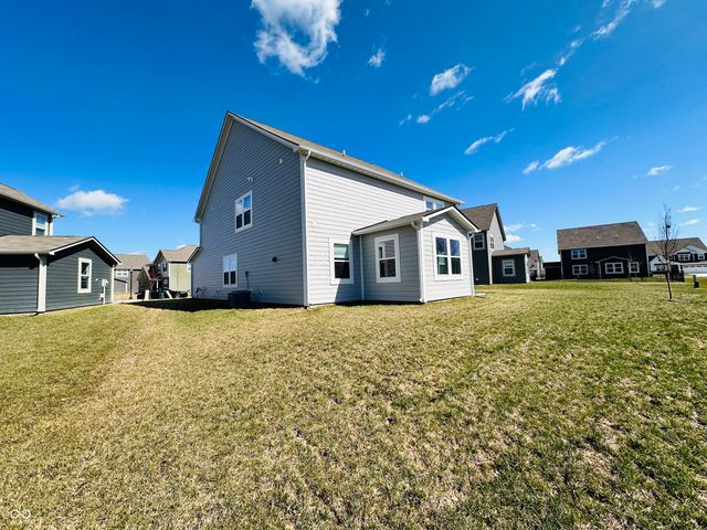 7305 Standish Lane, Avon, IN 46123