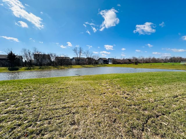 7305 Standish Lane, Avon, IN 46123