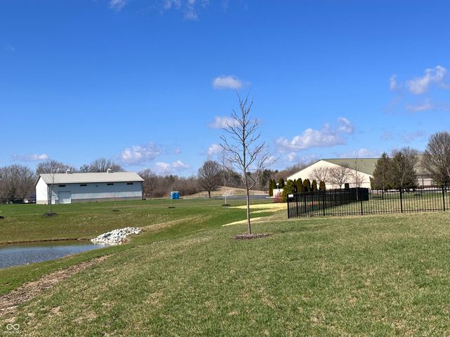 7305 Standish Lane, Avon, IN 46123