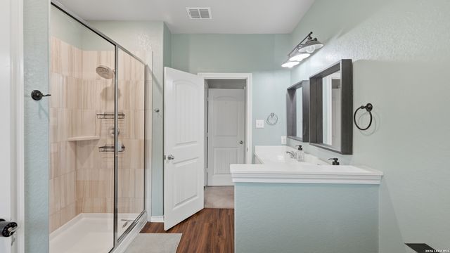 12421 Vista Rim, San Antonio, TX 78233