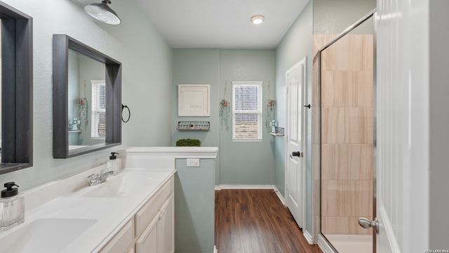 12421 Vista Rim, San Antonio, TX 78233
