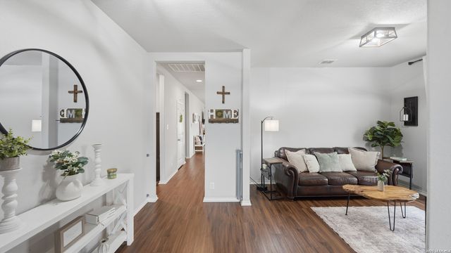 12421 Vista Rim, San Antonio, TX 78233