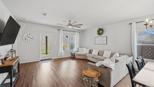 12421 Vista Rim, San Antonio, TX 78233