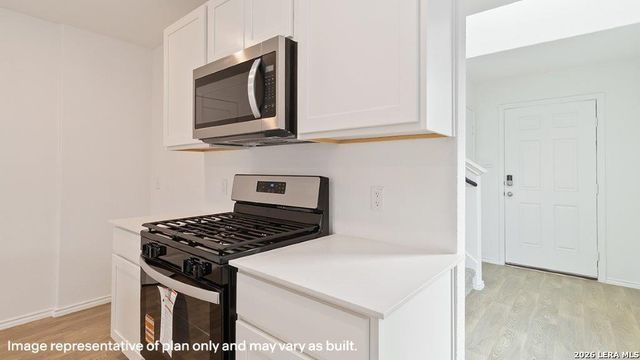 16072 Mahogany Way, Elmendorf, TX 78112