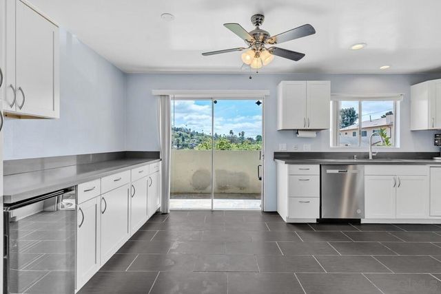 806 E 4Th Ave 8, Escondido, CA 92025