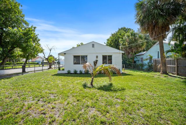 401 42nd Street, West Palm Beach, FL 33407
