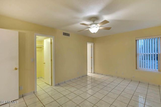 10955 YOGI BERRA Circle, El Paso, TX 79934