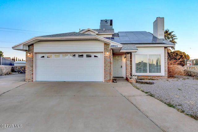 10955 YOGI BERRA Circle, El Paso, TX 79934
