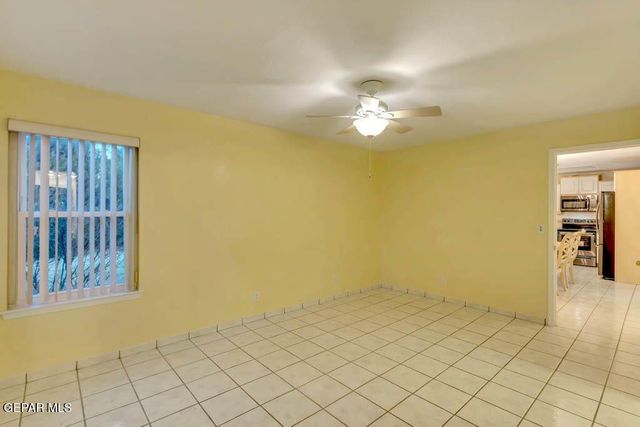 10955 YOGI BERRA Circle, El Paso, TX 79934