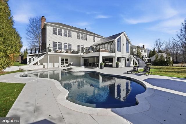 40631 LENAH RUN CIR, Aldie, VA 20105