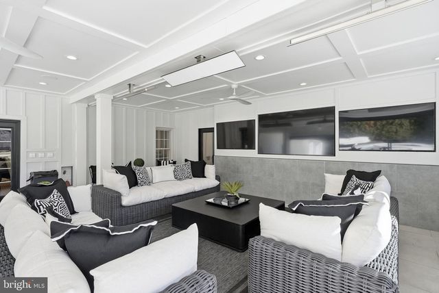 40631 LENAH RUN CIR, Aldie, VA 20105