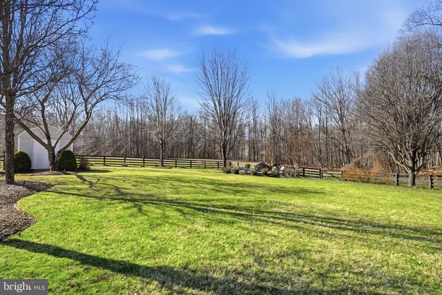 40631 LENAH RUN CIR, Aldie, VA 20105