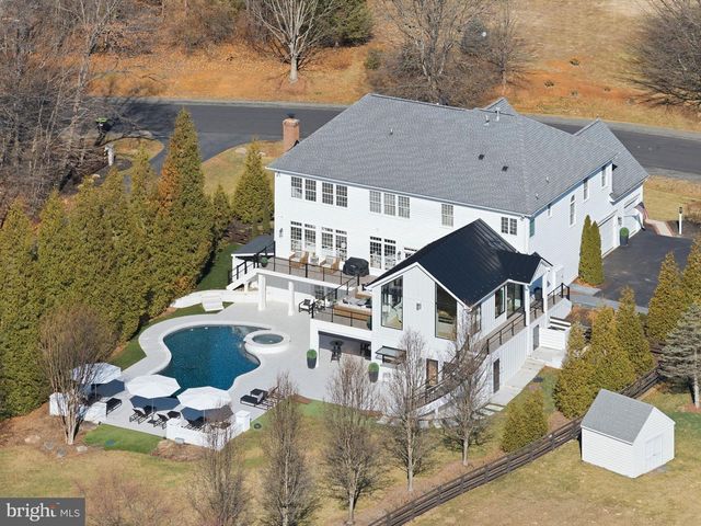 40631 LENAH RUN CIR, Aldie, VA 20105