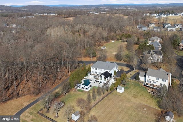 40631 LENAH RUN CIR, Aldie, VA 20105