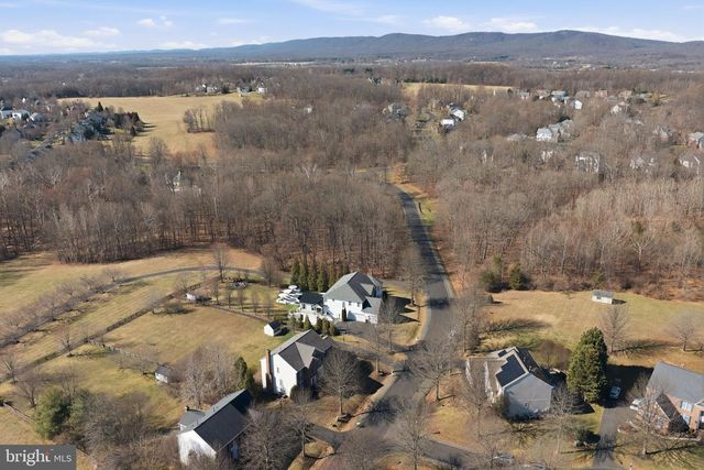 40631 LENAH RUN CIR, Aldie, VA 20105