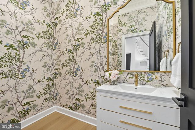 40631 LENAH RUN CIR, Aldie, VA 20105