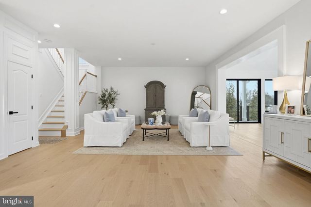 40631 LENAH RUN CIR, Aldie, VA 20105