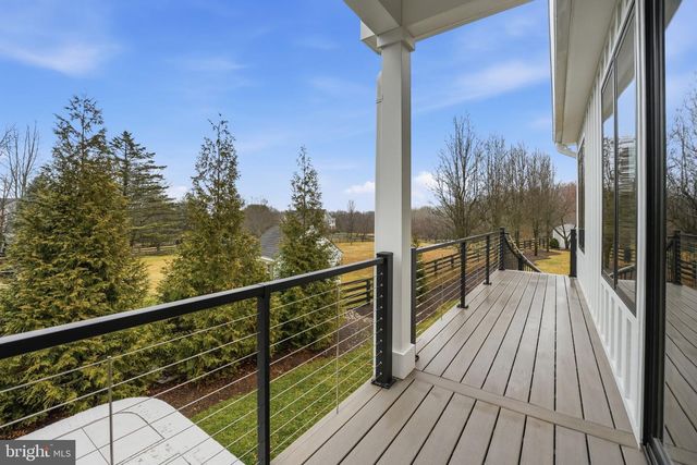 40631 LENAH RUN CIR, Aldie, VA 20105