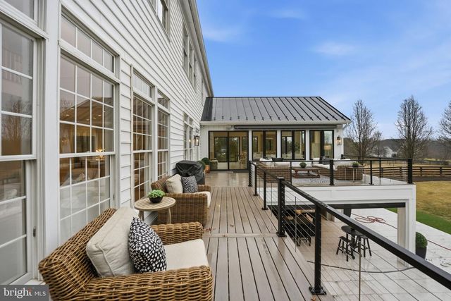 40631 LENAH RUN CIR, Aldie, VA 20105