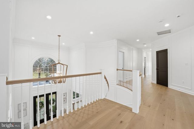 40631 LENAH RUN CIR, Aldie, VA 20105