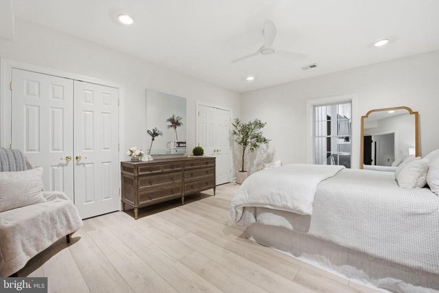 40631 LENAH RUN CIR, Aldie, VA 20105