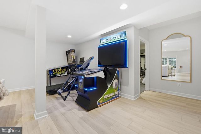 40631 LENAH RUN CIR, Aldie, VA 20105