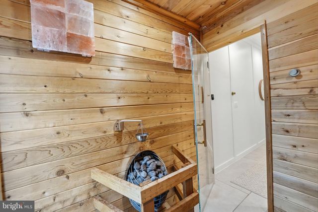 40631 LENAH RUN CIR, Aldie, VA 20105