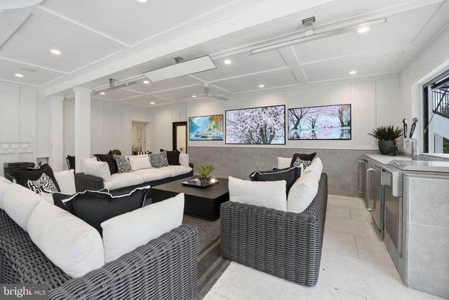 40631 LENAH RUN CIR, Aldie, VA 20105