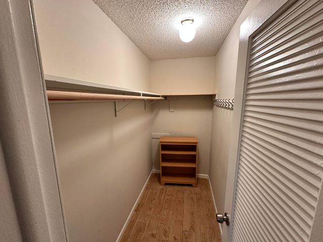811 Flanders Q, Delray Beach, FL 33484