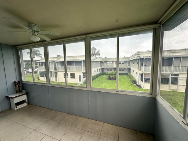 811 Flanders Q, Delray Beach, FL 33484