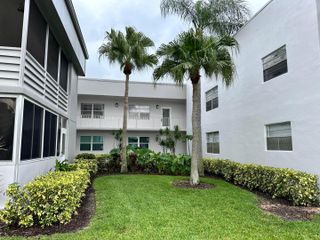811 Flanders Q, Delray Beach, FL 33484