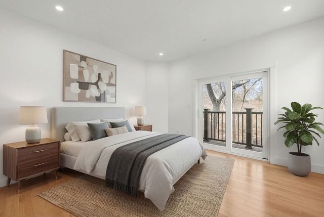 6 Dellmore Rd 3, Boston, MA 02130