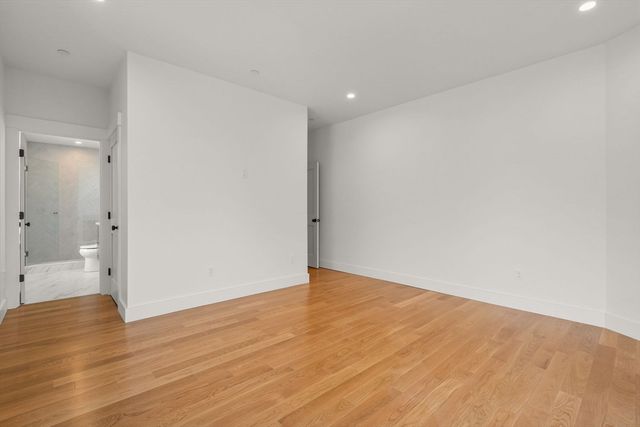 6 Dellmore Rd 3, Boston, MA 02130