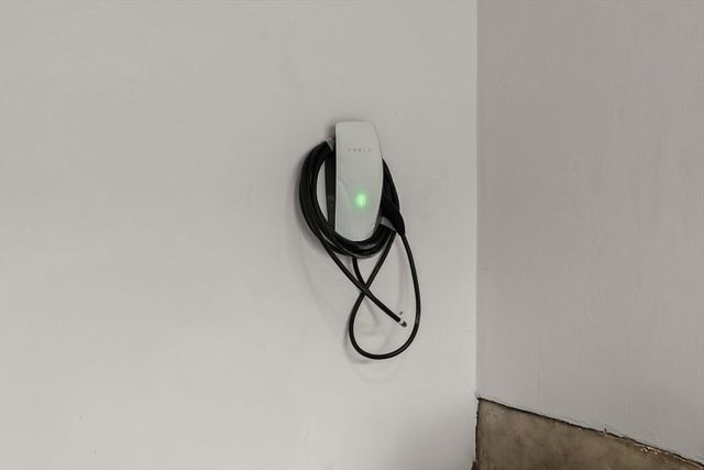 6 Dellmore Rd 3, Boston, MA 02130