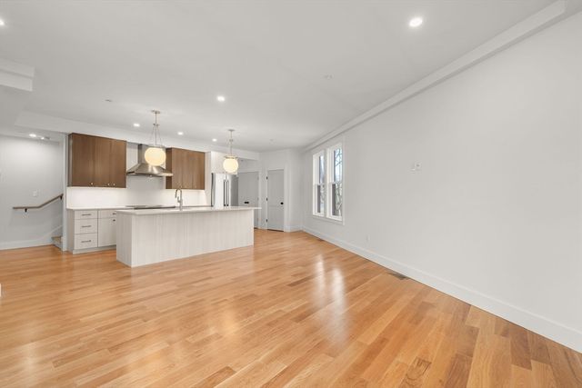 6 Dellmore Rd 3, Boston, MA 02130