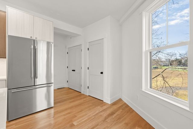 6 Dellmore Rd 3, Boston, MA 02130