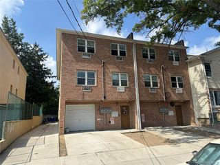 6660 69th Street, Middle Village, NY 11379