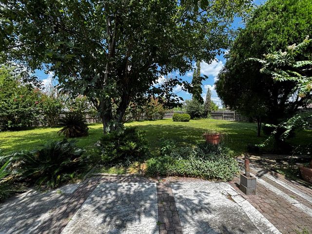 11363 Sunfish Lane, Houston, TX 77067