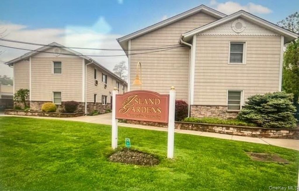 490 Main Street B-10, Farmingdale, NY 11735