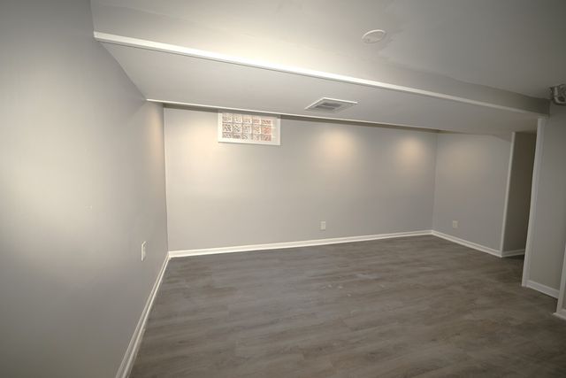 7927 S JEFFERY Boulevard, Chicago, IL 60617