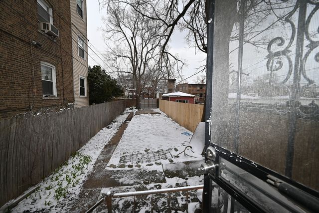 7927 S JEFFERY Boulevard, Chicago, IL 60617