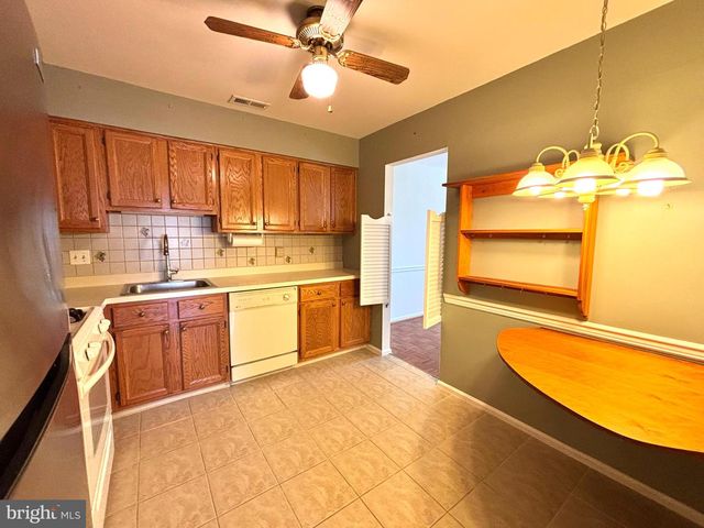 822 WESTFIELD DR, Cinnaminson, NJ 08077