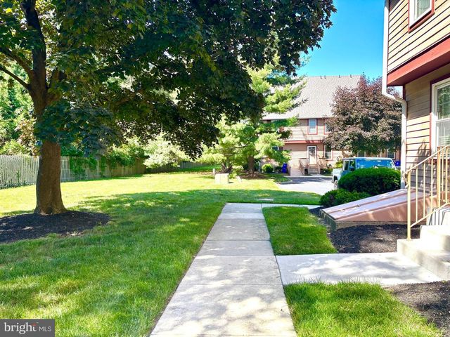 822 WESTFIELD DR, Cinnaminson, NJ 08077