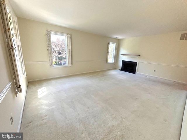 822 WESTFIELD DR, Cinnaminson, NJ 08077