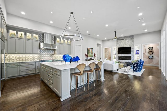 6675 Green Knoll, Dallas, TX 75230