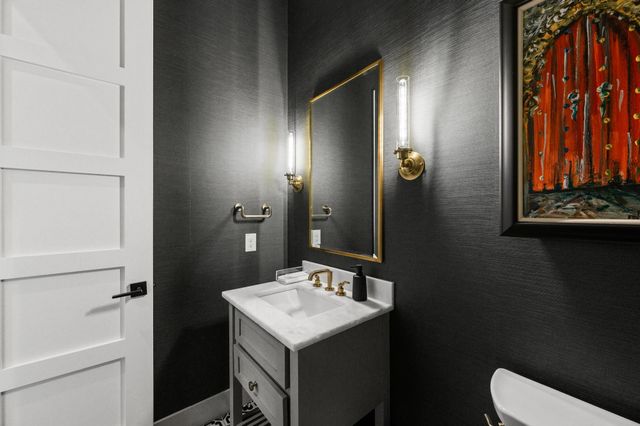 6675 Green Knoll, Dallas, TX 75230