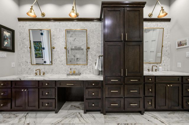 6675 Green Knoll, Dallas, TX 75230