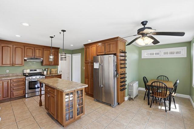 145 Boylston Cir, Shrewsbury, MA 01545