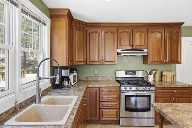 145 Boylston Cir, Shrewsbury, MA 01545